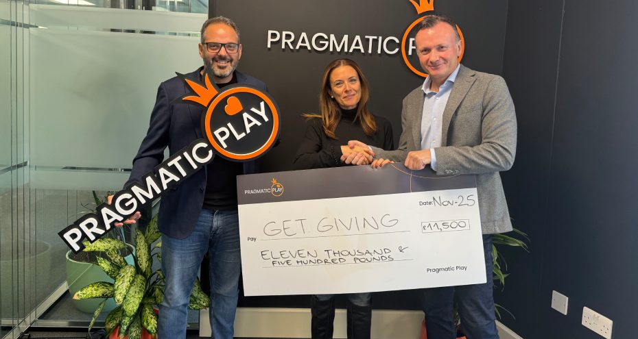Julian Jarvis, CEO & Co-Founder of Pragmatic Play & Veridian (Gibraltar) Limited (right), pictured with Nik Ramchandani of The Kabir Ramchandani Foundation (centre), and John Gordon, Director of Corporate Affairs at ARRISE (left).